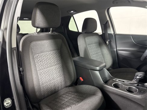 Used 2023 Chevrolet Equinox LT w/ Driver Convenience Package image 12
