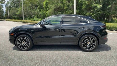 Certified 2024 Porsche Cayenne Coupe image 5