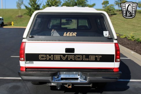 Used 1992 Chevrolet Silverado 1500 2WD Regular Cab image 4