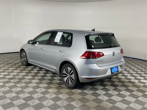 Used 2016 Volkswagen e-Golf SE w/ DC Fast Charging Package image 13