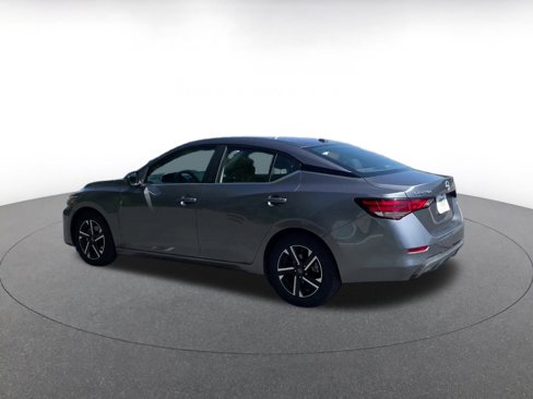 Used 2024 Nissan Sentra SV image 10
