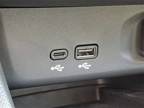 New 2025 Buick Envista Sport Touring w/ Convenience I Package image 17