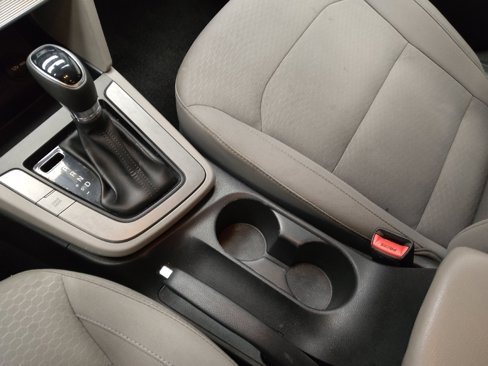 Used 2019 Hyundai Elantra SEL image 26