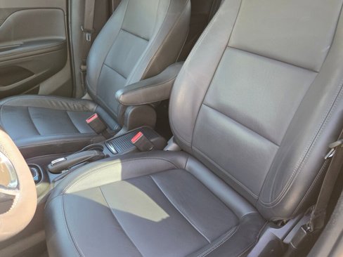 Used 2019 Buick Encore Essence w/ Experience Buick Package image 22