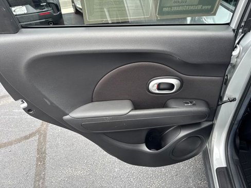 Used 2017 Kia Soul w/ Convenience Package image 18