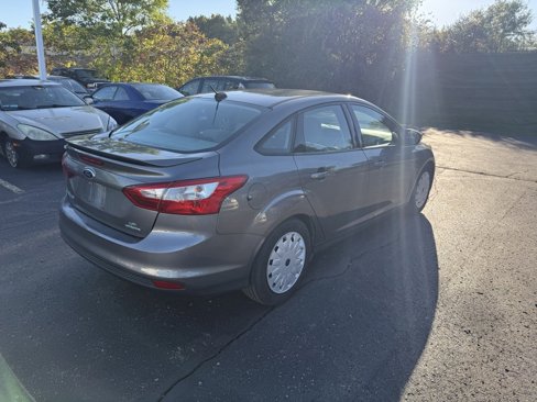 Used 2014 Ford Focus SE image 3