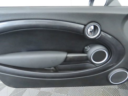 Used 2014 MINI Cooper S image 30