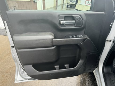 Used 2019 Chevrolet Silverado 1500 Custom image 8