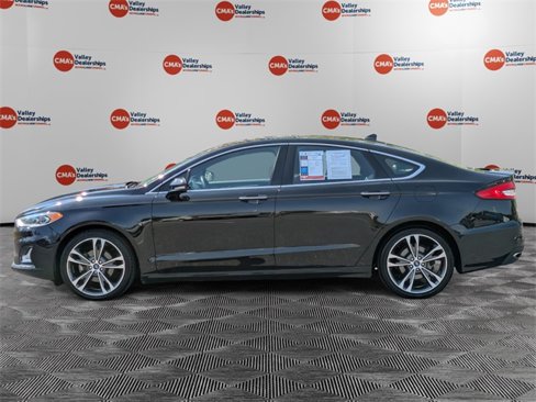 Used 2019 Ford Fusion Titanium image 8