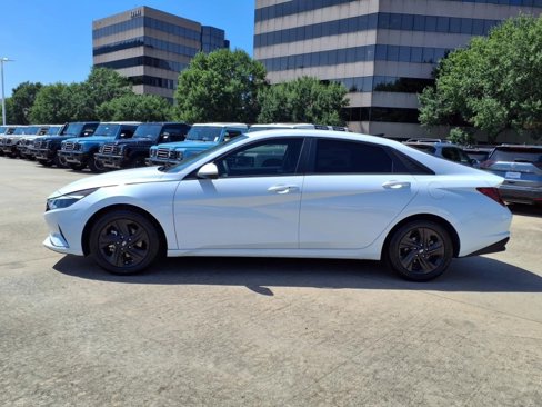 Used 2021 Hyundai Elantra SEL image 20