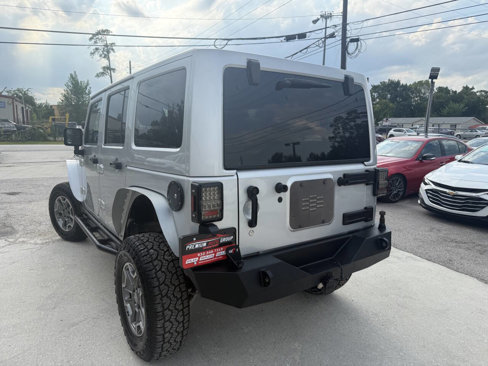 Used 2012 Jeep Wrangler Unlimited Rubicon w/ Connectivity Group image 7