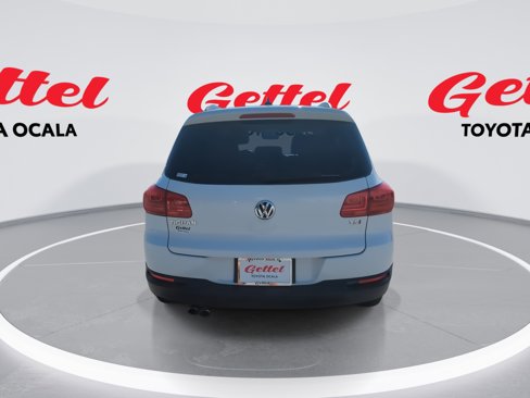 Used 2017 Volkswagen Tiguan S image 7