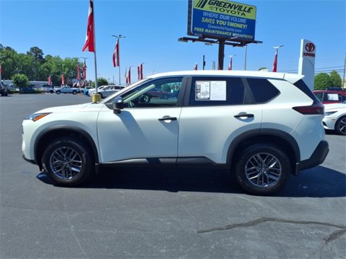 Used 2021 Nissan Rogue S image 3