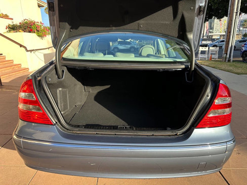 Used 2006 Mercedes-Benz E 350 Sedan image 11