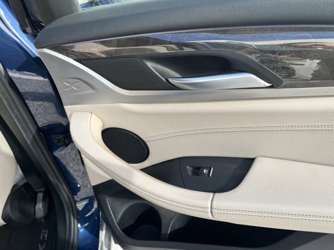 Used 2019 BMW X3 sDrive30i w/ Premium Package image 13