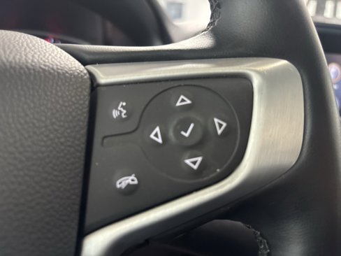 Used 2023 GMC Terrain SLT image 16