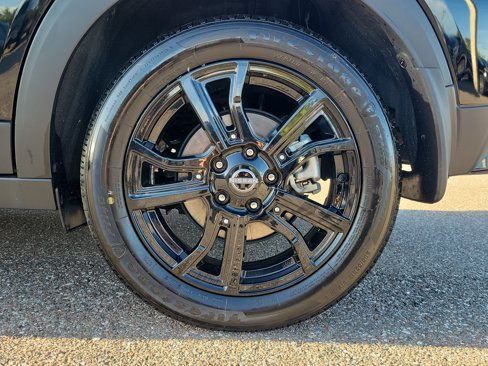 Certified 2024 Nissan Kicks SV image 7