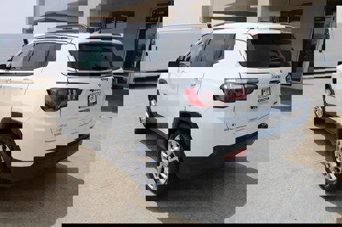 Used 2022 Jeep Compass Latitude image 9