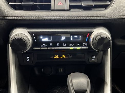 Used 2023 Toyota RAV4 LE image 17