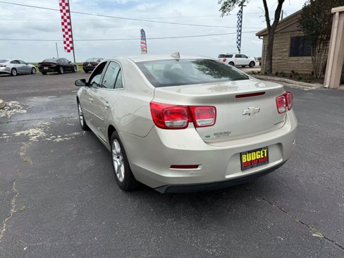 Used 2015 Chevrolet Malibu LT w/ Power Convenience Package image 7
