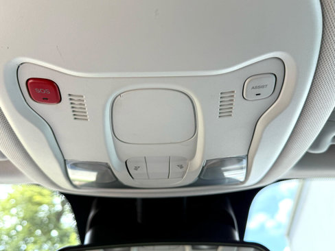 Used 2020 Jeep Renegade Sport image 28