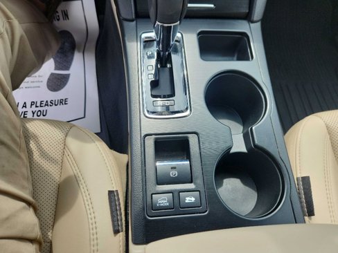 Used 2019 Subaru Outback 2.5i Limited w/ Popular Package #2 image 22