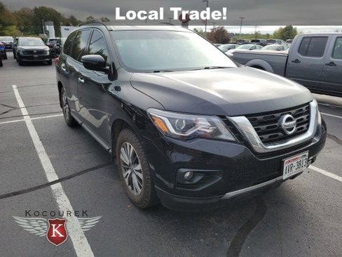 Used 2018 Nissan Pathfinder SV w/ SV All Weather Package image 1