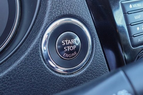 Used 2019 Nissan Rogue SL w/ Premium Package image 18