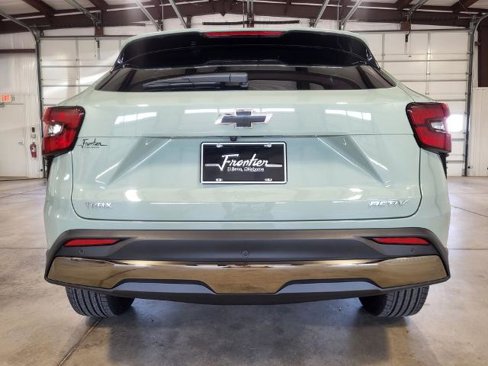 New 2025 Chevrolet Trax ACTIV w/ Sunroof Package image 4
