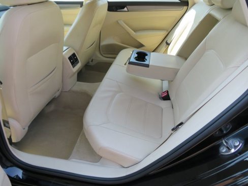 Used 2014 Volkswagen Passat 1.8T SE image 33
