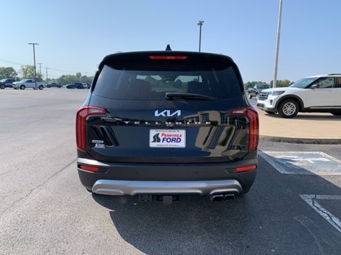 Used 2022 Kia Telluride SX w/ Towing Package image 6