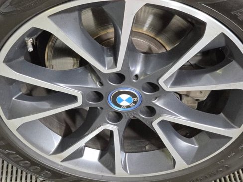 Used 2018 BMW X5 xDrive40e w/ M Sport Package image 11