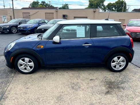 Used 2016 MINI Cooper 2-Door Hardtop image 4
