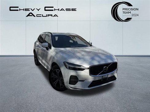 Used 2022 Volvo XC60 B5 Momentum w/ Advanced Package image 1