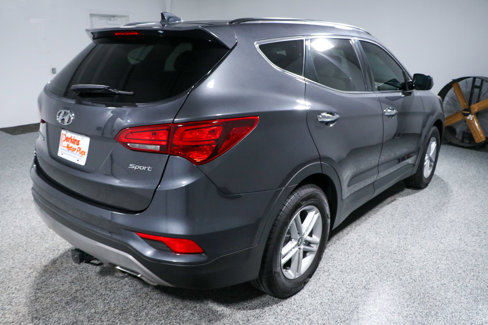 Used 2017 Hyundai Santa Fe Sport image 7