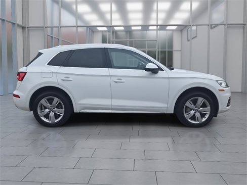 Used 2018 Audi Q5 2.0T Premium Plus w/ Premium Plus Package image 9
