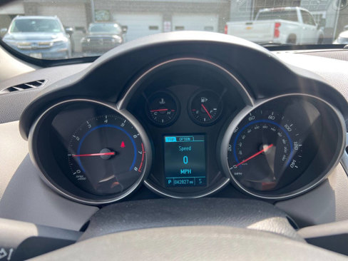 Used 2016 Chevrolet Cruze LS image 10