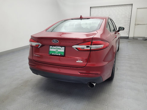 Used 2020 Ford Fusion SE image 7
