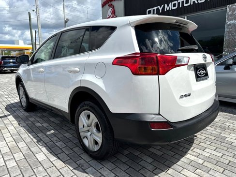 Used 2013 Toyota RAV4 LE image 5