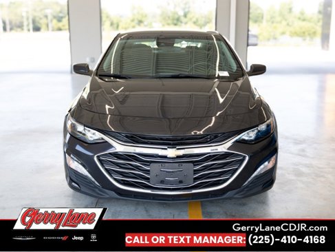 Used 2023 Chevrolet Malibu LT image 2