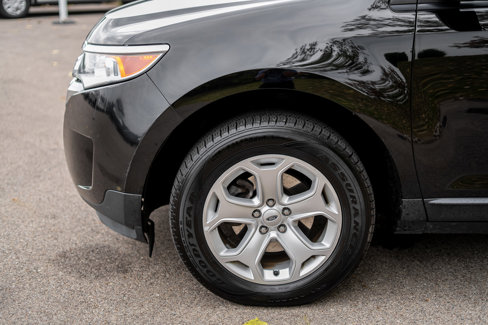 Used 2011 Ford Edge SEL w/ 202A Rapid Spec Order Code image 9