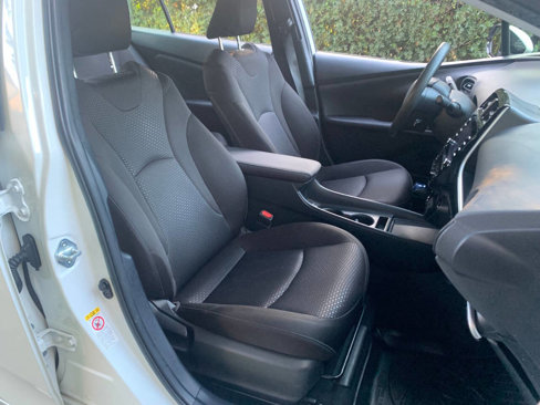 Used 2020 Toyota Prius LE image 25