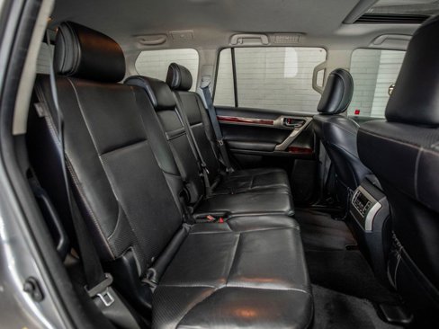 Used 2013 Lexus GX 460 image 24