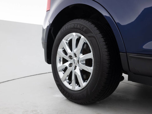 Used 2011 Ford Edge Limited w/ Driver Entry Pkg image 19