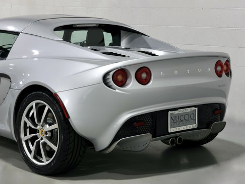 Used 2005 Lotus Elise image 10