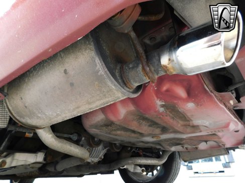 Used 2004 Ford Thunderbird image 26