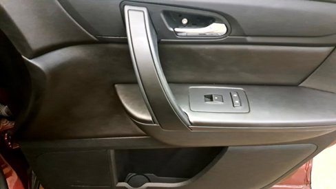 Used 2017 Chevrolet Traverse LT w/ Style and Technology Package image 21