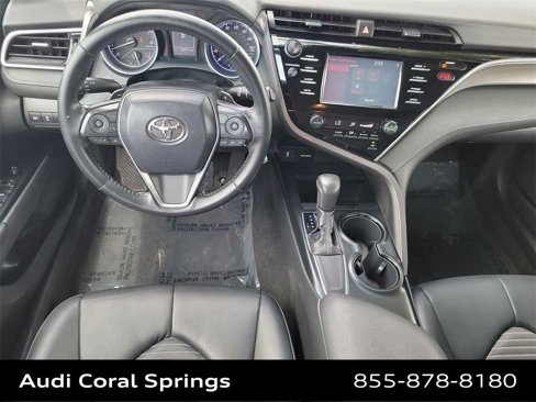 Used 2018 Toyota Camry SE image 10