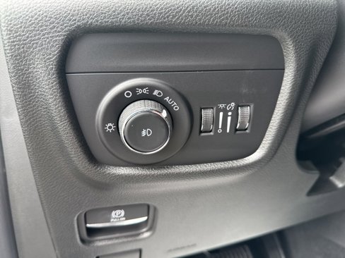 New 2025 Jeep Grand Cherokee Limited image 24