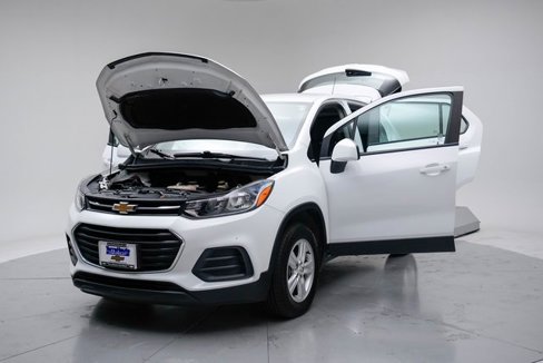 Used 2017 Chevrolet Trax LS image 17
